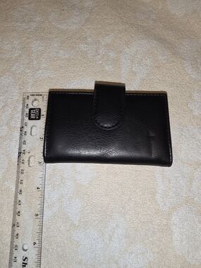 Small Leather Wallet with Snap Closure - Black